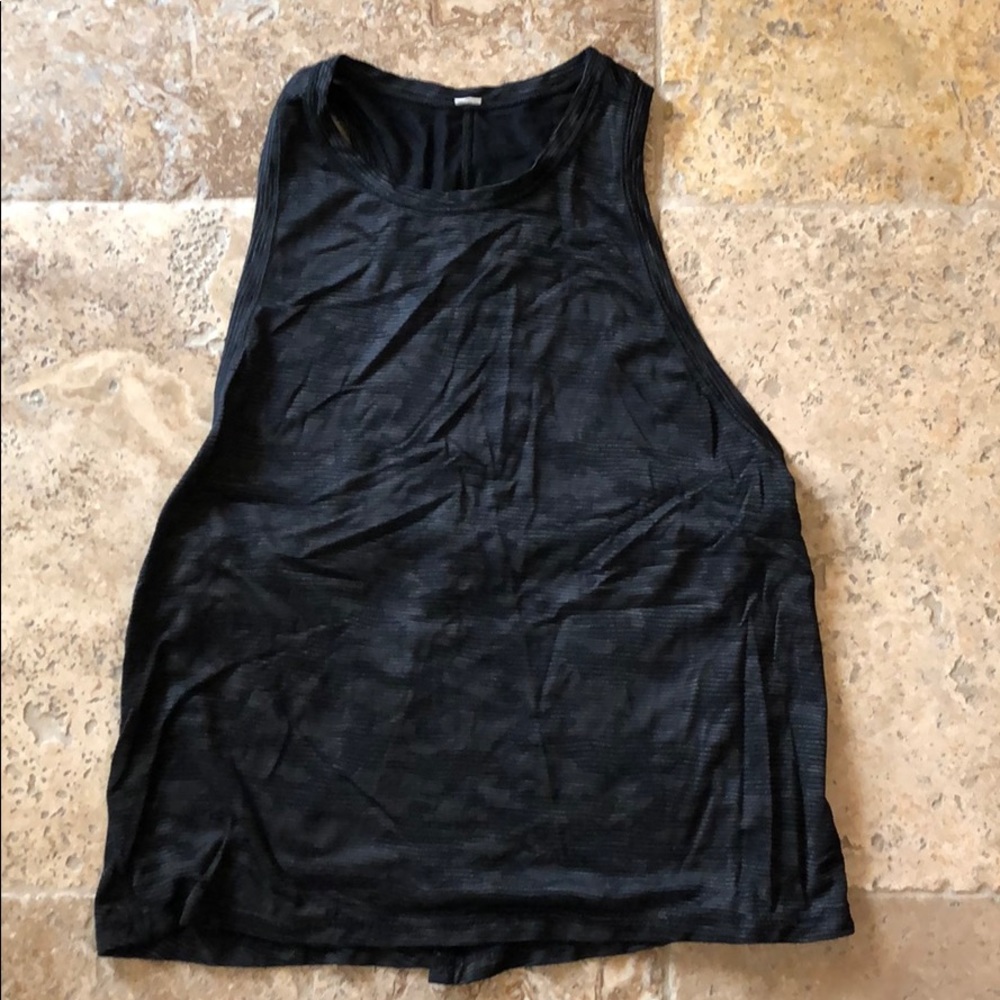 Lulemon camo tank